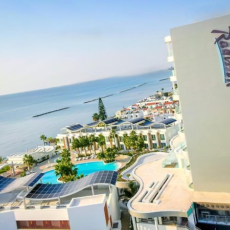 Radisson Beach Resort Larnaca Exterior photo