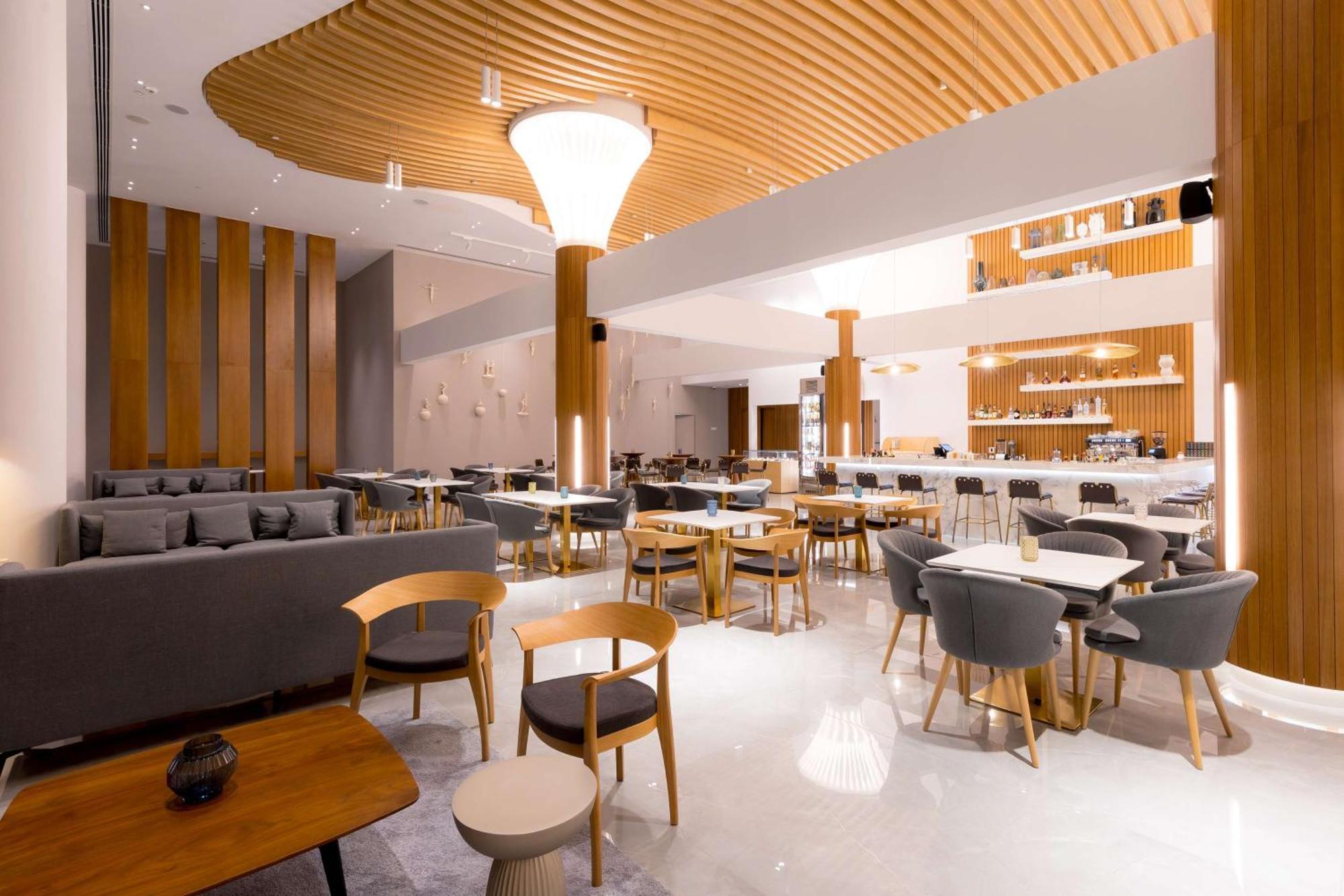 Radisson Beach Resort Larnaca Exterior photo