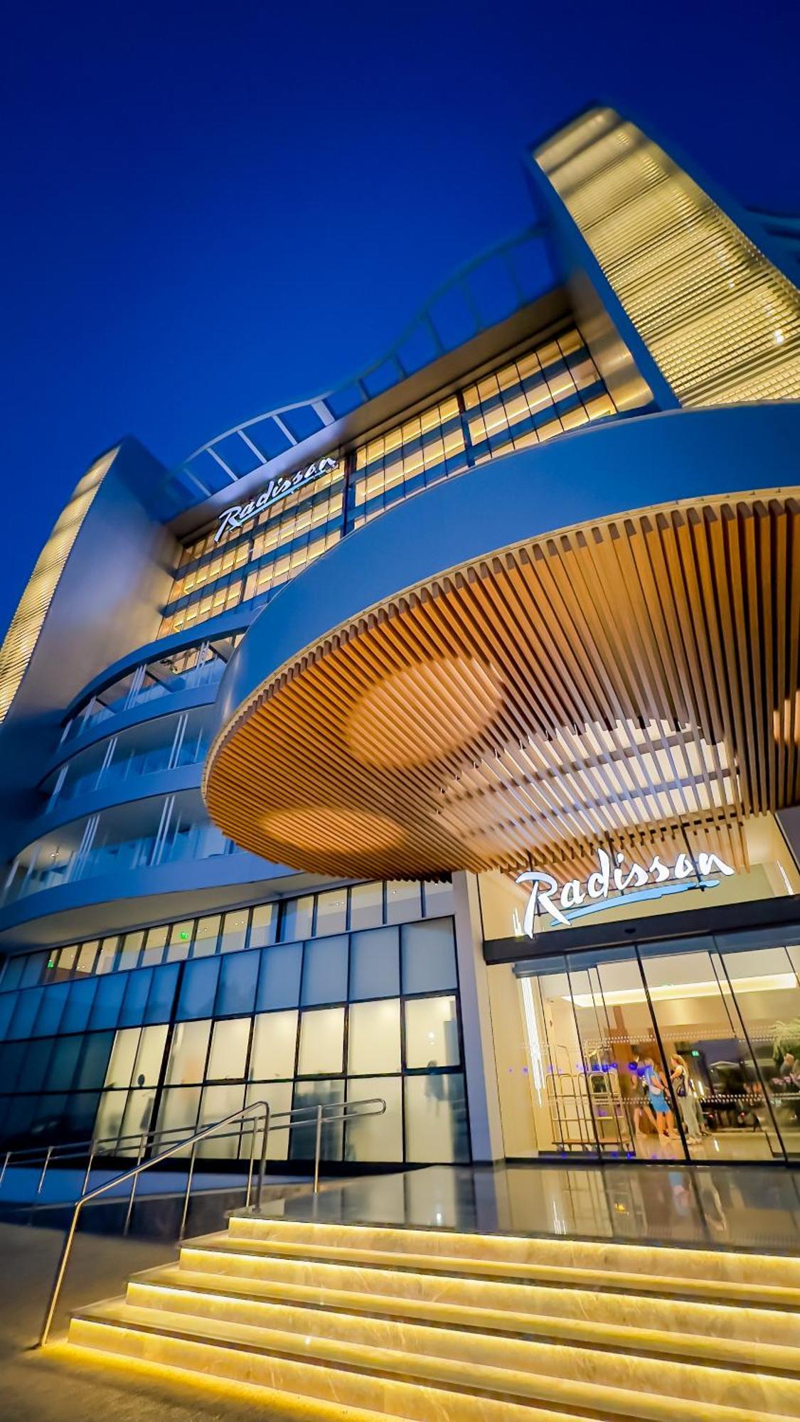 Radisson Beach Resort Larnaca Exterior photo