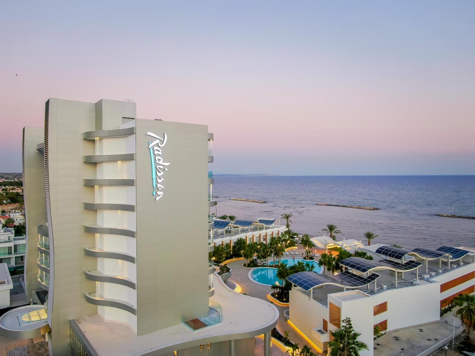 Radisson Beach Resort Larnaca Exterior photo