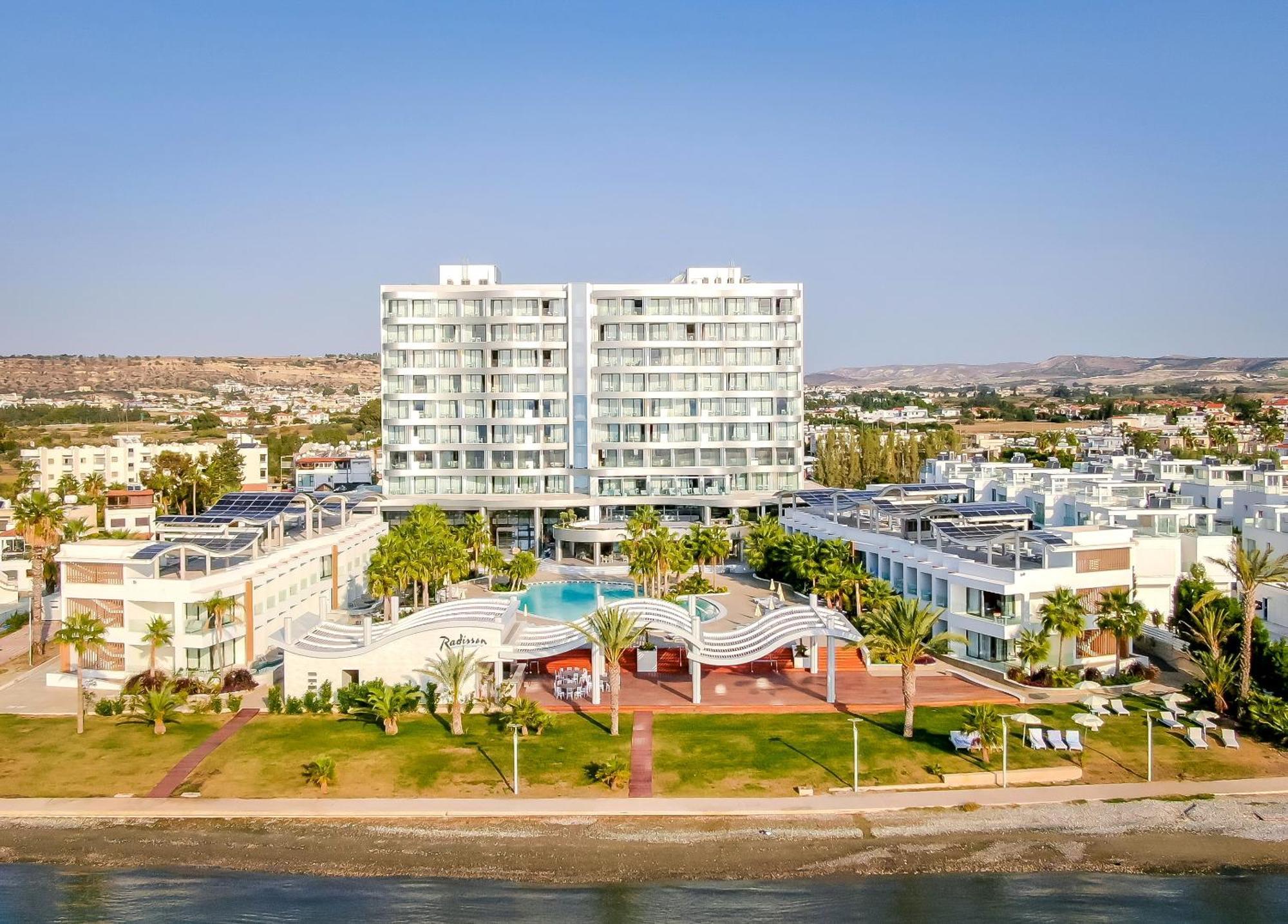 Radisson Beach Resort Larnaca Exterior photo