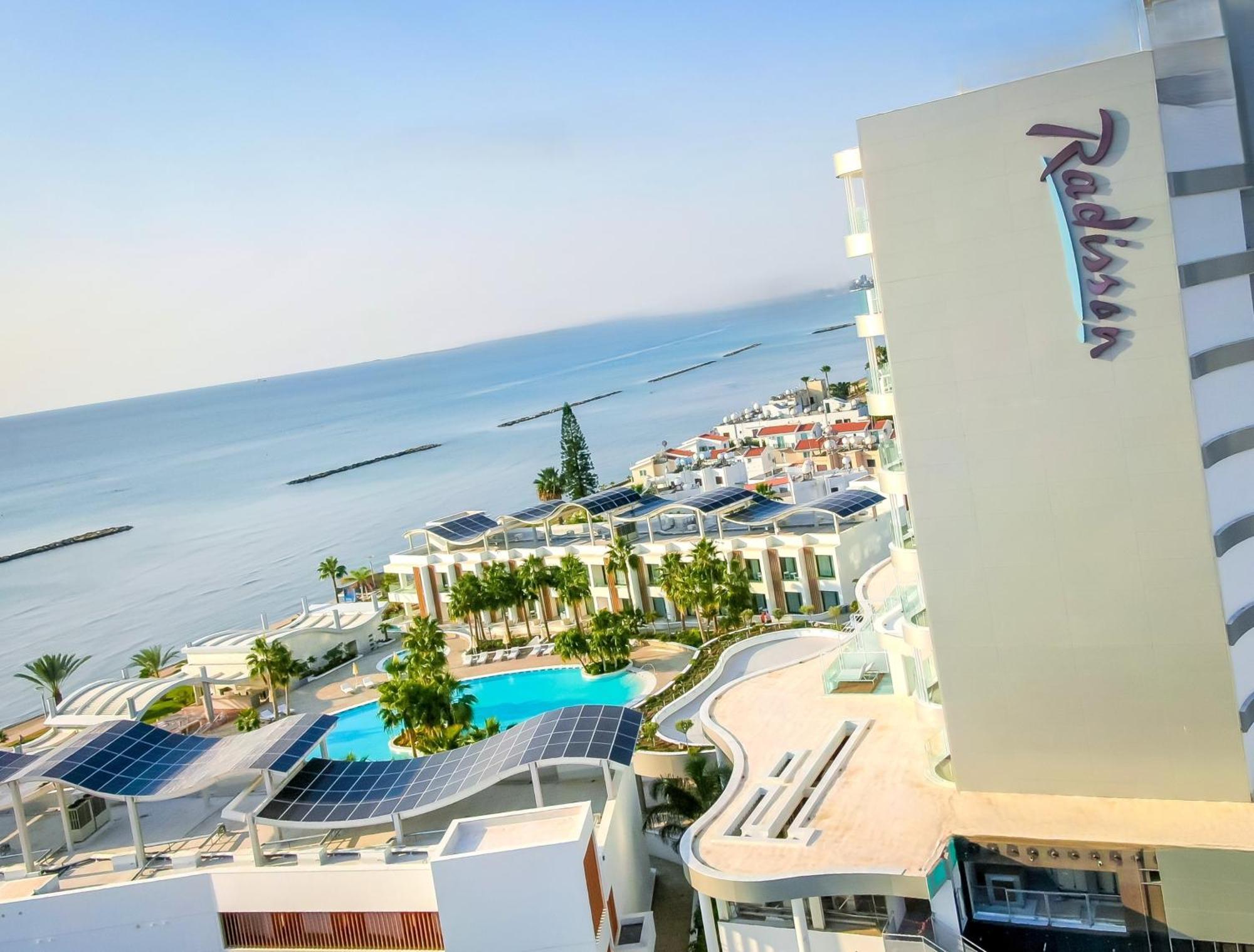Radisson Beach Resort Larnaca Exterior photo