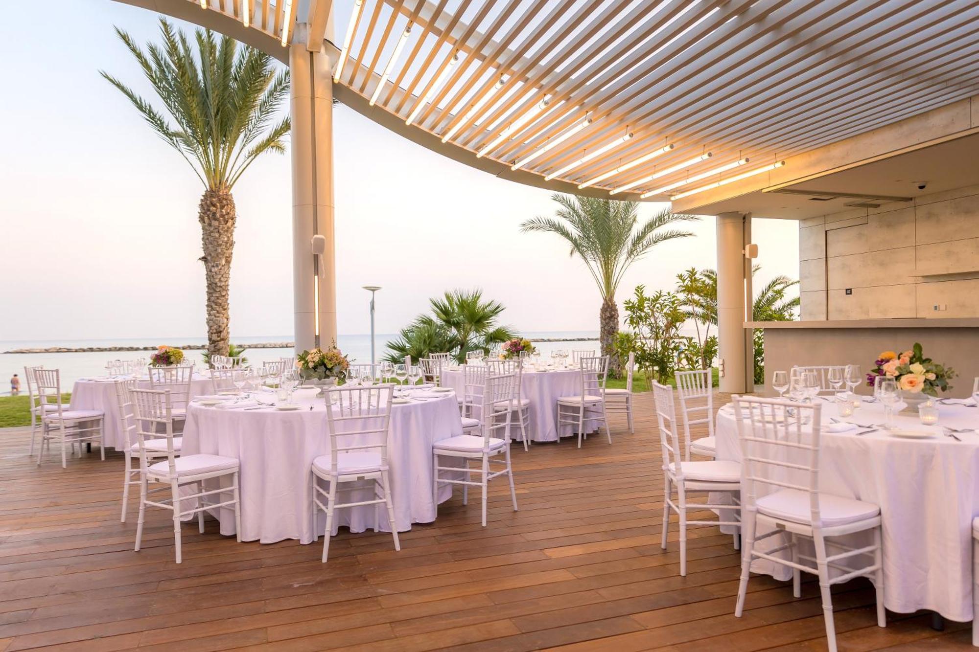 Radisson Beach Resort Larnaca Exterior photo